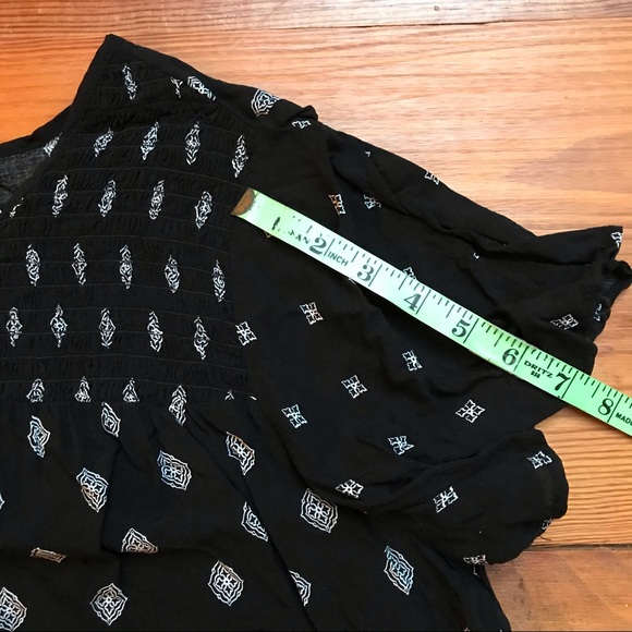 Torrid Black White Short Sleeve Blouse, EUC, 2 - Picture 8 of 12